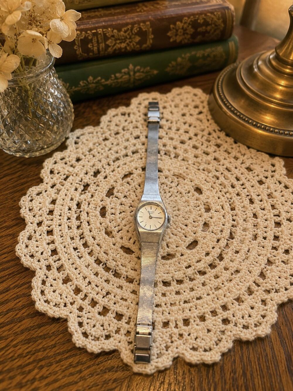 Vintage SEIKO 7320-0209 Silver Tone Quartz Analog Women's Watch Sz. 6 1/4"